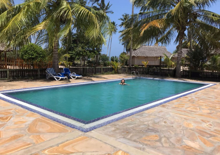 Sport & Beauty 5, Barry's Beach Resort, Pangani