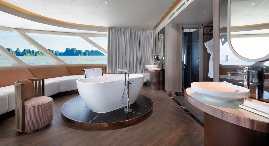 Bathroom 4, Grand Pioneers Halong Bay Cruise 1, Hạ Long
