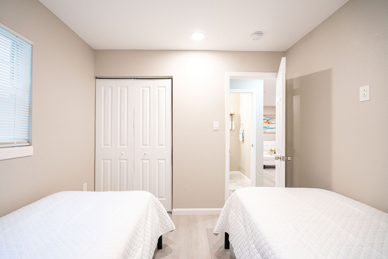 Others 5, University Serenity Suites 14th, Hillsborough