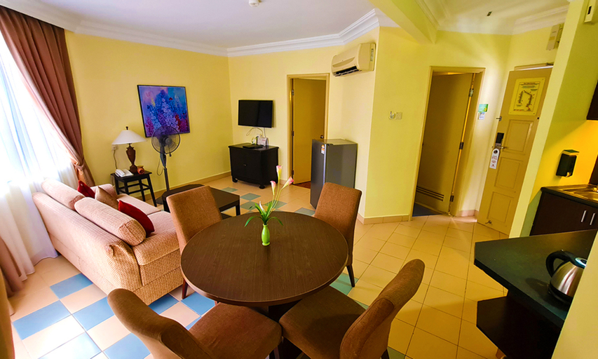 Dining Room 13