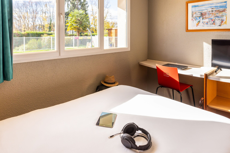 Bedroom 4, ibis Tarbes Odos, Hautes-Pyrénées