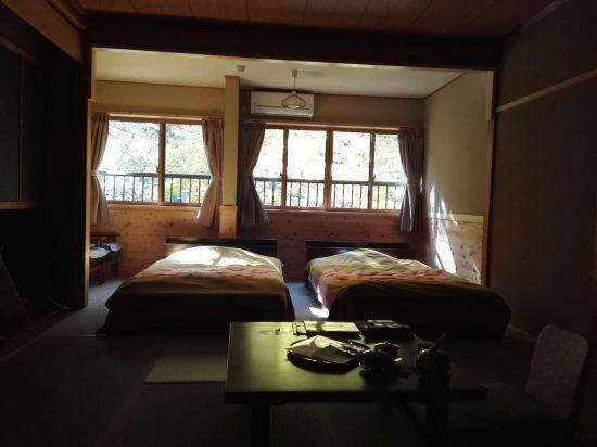 Others 2, Yuya Spa Sengakukan, Gero