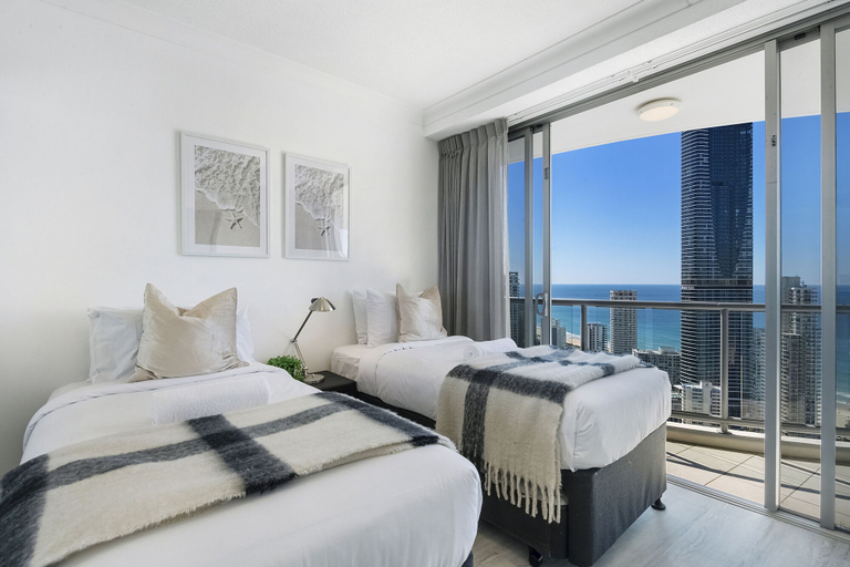 Bedroom 3, Chevron Renaissance - WOWSTAY, Gold Coast