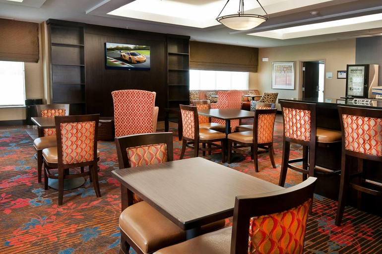 Food & Drinks 5, Holiday Inn Express & Suites PEARSALL, Frio