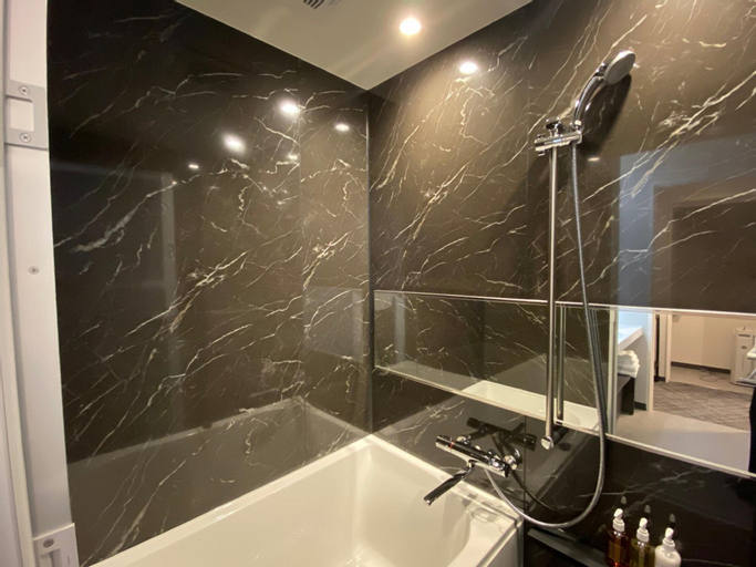 Bathroom 17