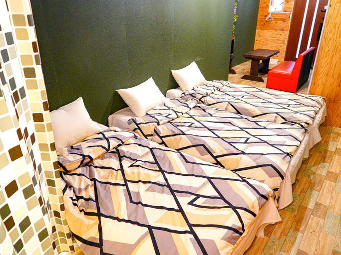 Bedroom 3, ONE Hostel Himeji, Himeji