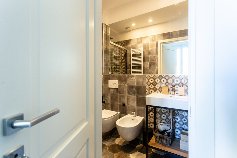 Bathroom 5, Milano Apartments Casale, Milano