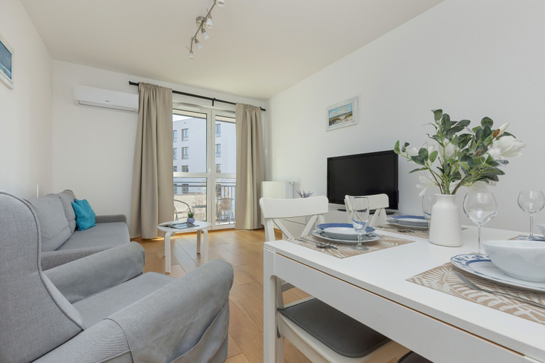 Others 4, Business Apartment PKP by Renters, Warsaw