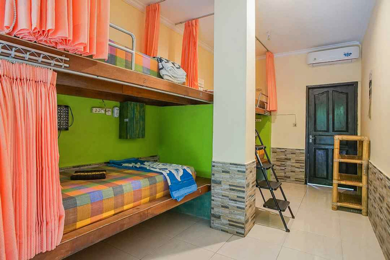 Bedroom 25