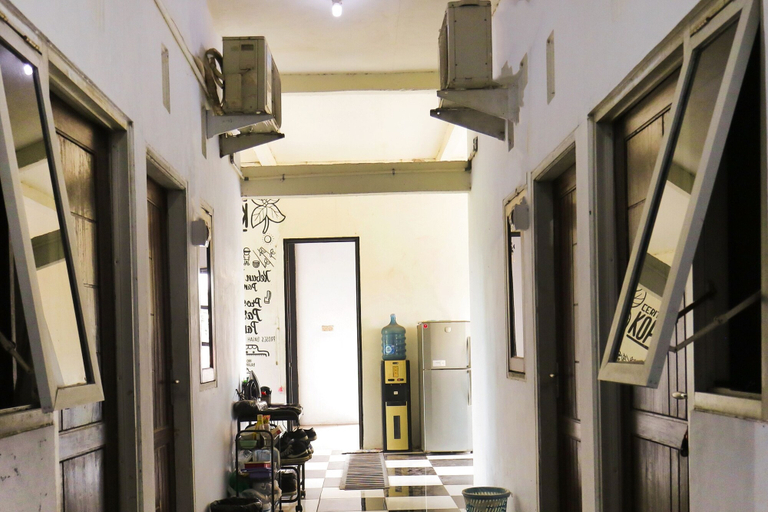 Others 1, OYO Life 92922 Kost Bu Mala 1 Syariah, Pasuruan