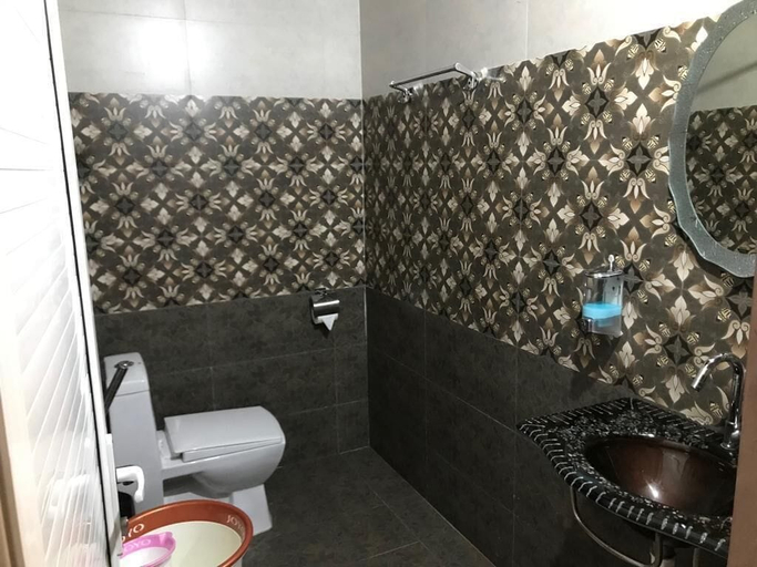 Bathroom, Annu Stay, Kodagu