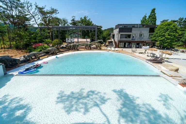 Sport & Beauty 3, Daebudo (Yeongheungdo) Grove Resort, Ongjin