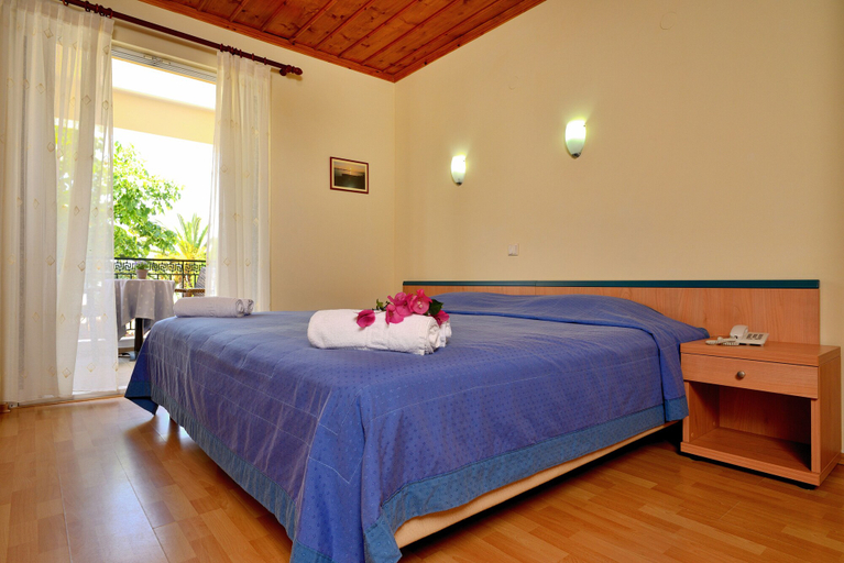 Bedroom 5, Studio Nikiti Beach, Central Macedonia