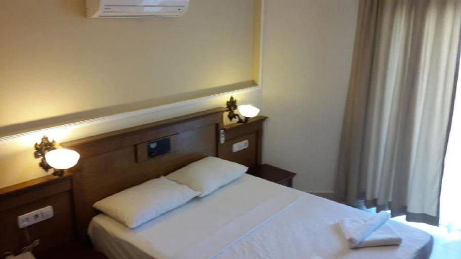 Bedroom 2, Adaburnu Golmar Beach Hotel, Datça
