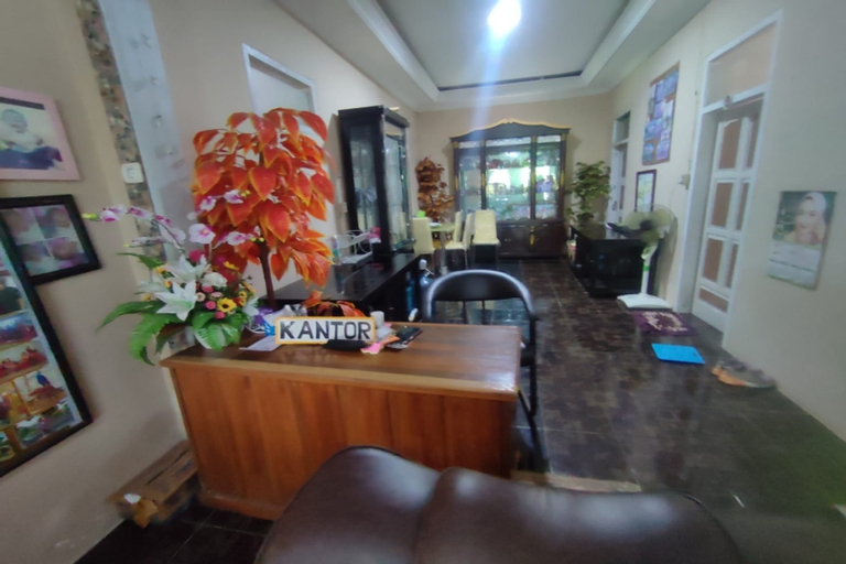 Lobby 2, Oyo 91012 Mambo Guest House Pangandaran, Tebing Tinggi