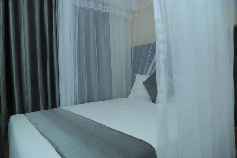 Bedroom 3, Jinna Suites Hotel, Mukono