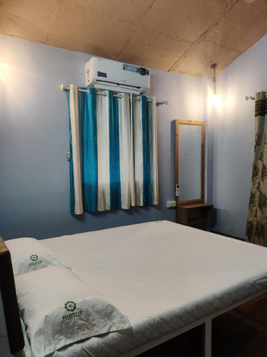 Bedroom 3, Hilltop Resort and Glamping- Villa with private pool, Satara