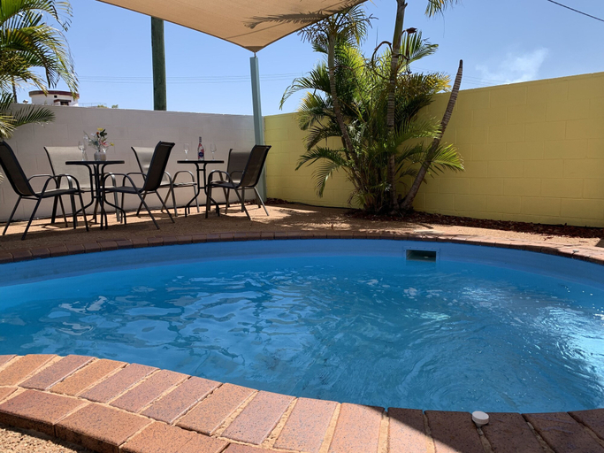 Sport & Beauty 5, Central Point Motel, Mount Isa