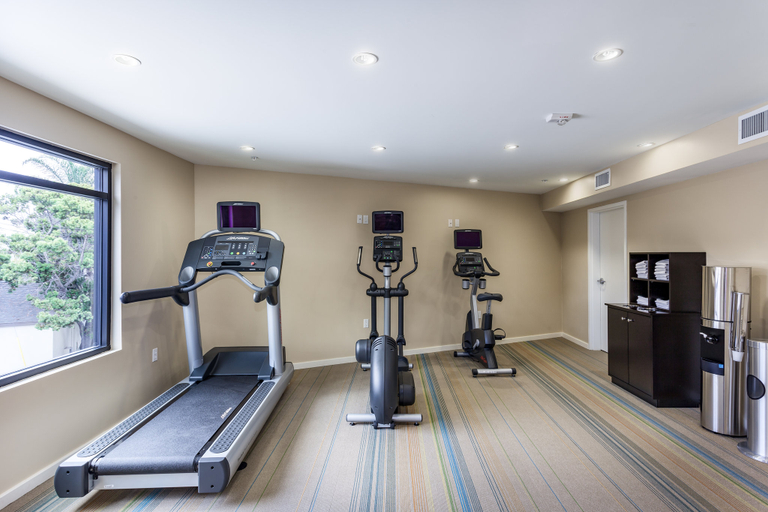 Others 2, Holiday Inn Express & Suites LA JOLLA – WINDANSEA BEACH, San Diego