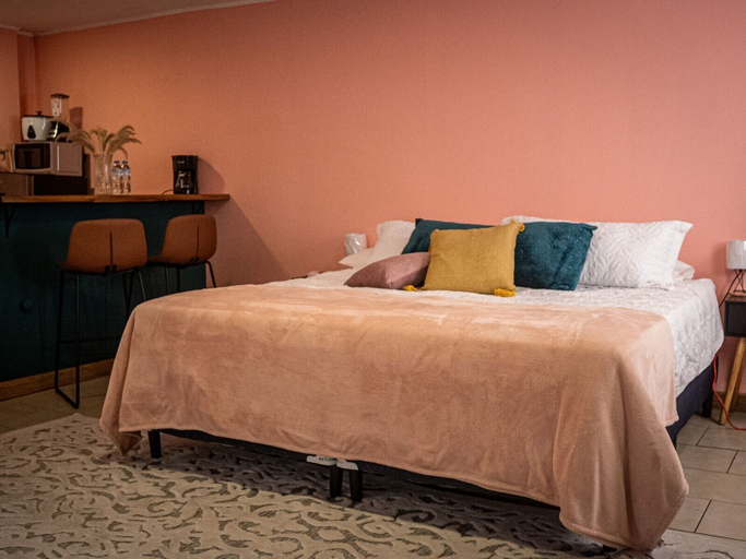 Bedroom 3, Lolas Hostal, San José