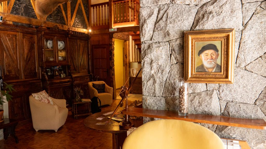 Public Area 2, Hotel Vallibierna, Huesca