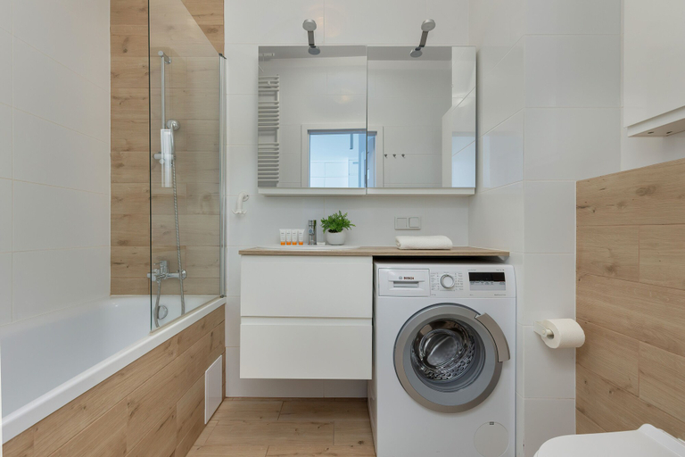 Bathroom, Business Apartment PKP by Renters, Warsaw