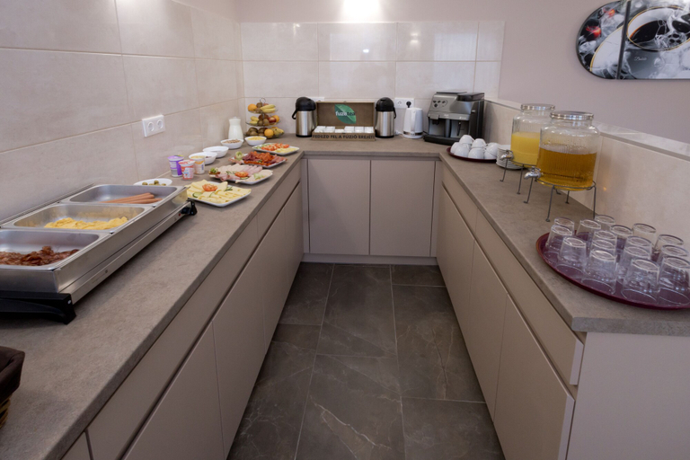 Food & Drinks 5, Bubble Hotel and Event Center, Pacsa/Zalaegerszeg