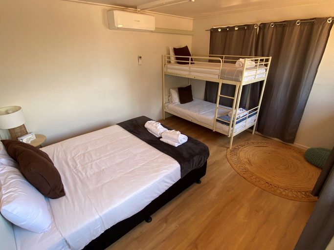 Bedroom 3, Mungo Lodge, Wentworth