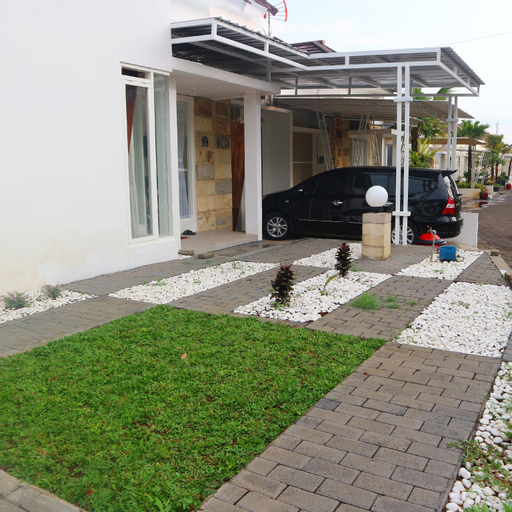 Others 3, Hannaz Villa, Malang