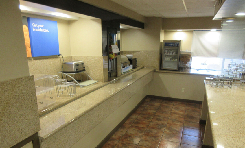 Others 5, SureStay Plus by Best Western Mobile I-65, Mobile
