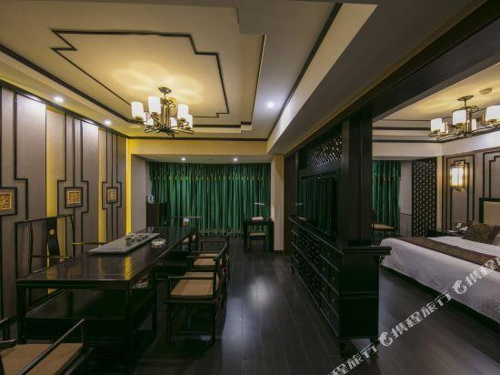 Others, Liaoyang Hotel, Liaoyang