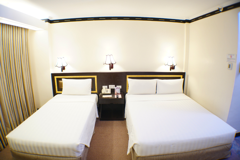 Bedroom 27
