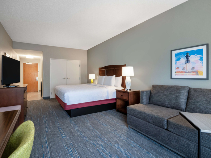 Bedroom 4, Hampton Inn Boca Raton-Deerfield Beach, Broward