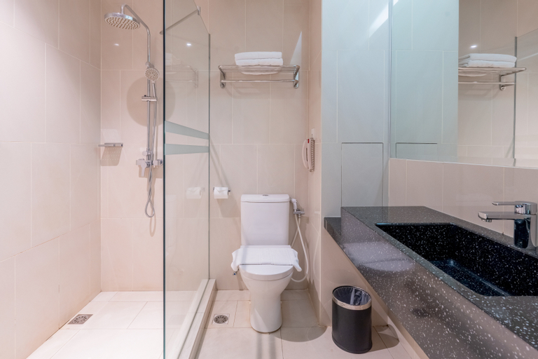 Bathroom 20
