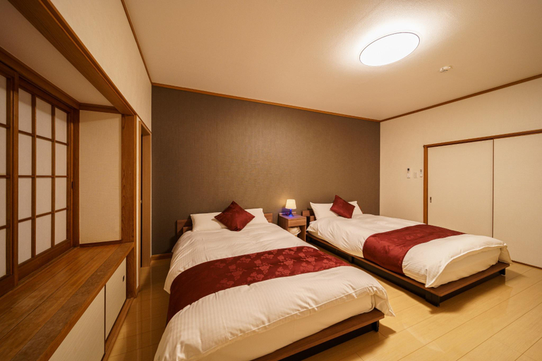 Bedroom 2, Yumeguri no yakata Yoshinozakura, Yufu