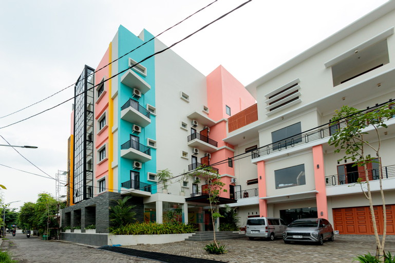 Exterior & Views 1, Sans Hotel 88 Andalan Surabaya by RedDoorz, Surabaya