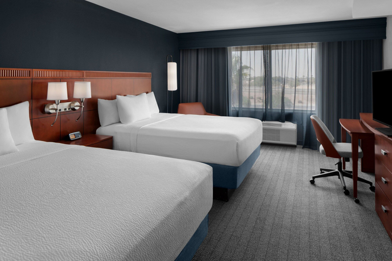 Bedroom 2, Courtyard by Marriott Phoenix West/Avondale, Maricopa