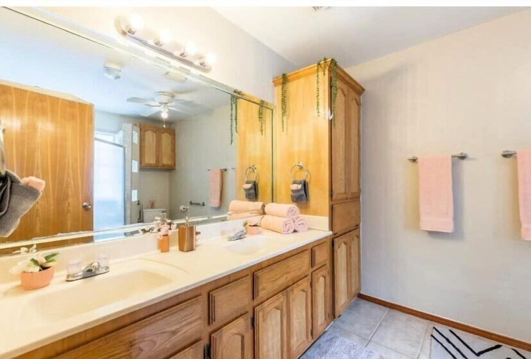 Bathroom 4, McAllen Majesty 4BR w Pool and Comfort, Hidalgo