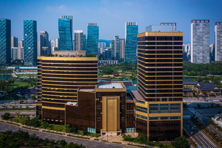 Exterior & Views 2, The Central Park Hotel Songdo, Yeonsu