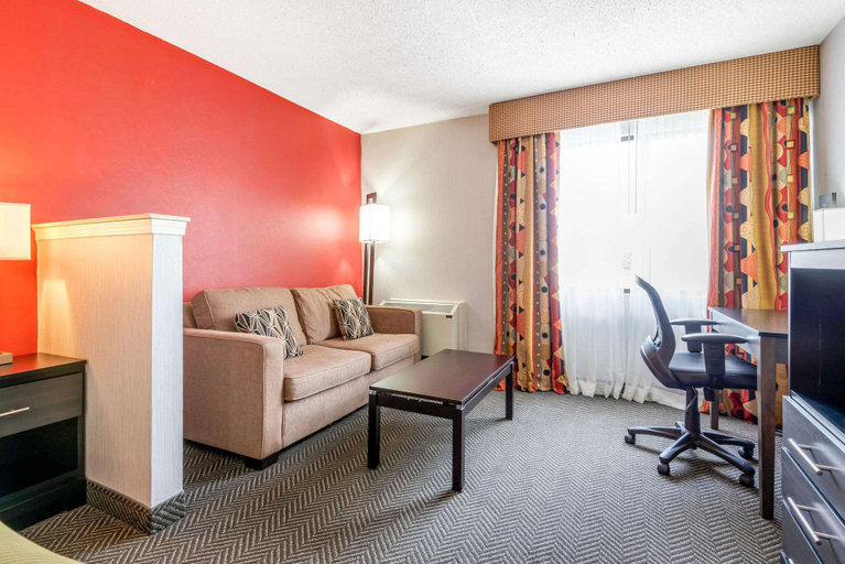 Others 5, Quality Inn & Suites - Toronto West, Peel