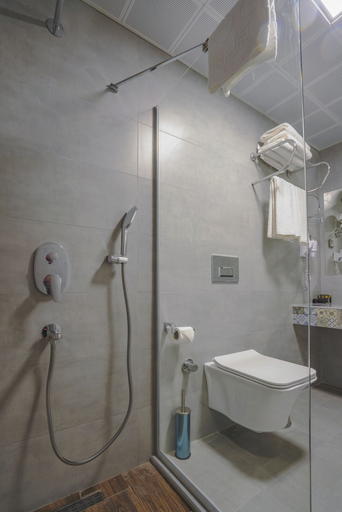 Bathroom 5, Lara Garden Hotel, Antalya