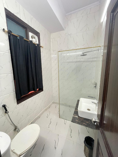 Bathroom 2, HOTEL RADIANCE, Delhi