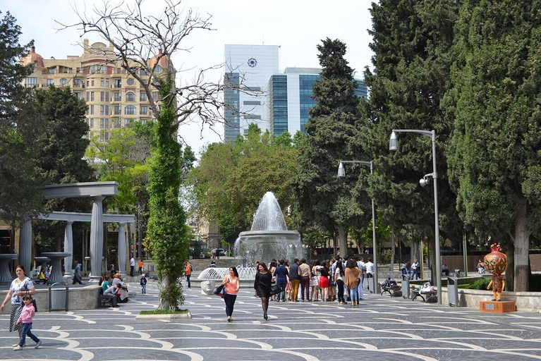 Exterior & Views 2, Eminera Hostels Baku, Baku