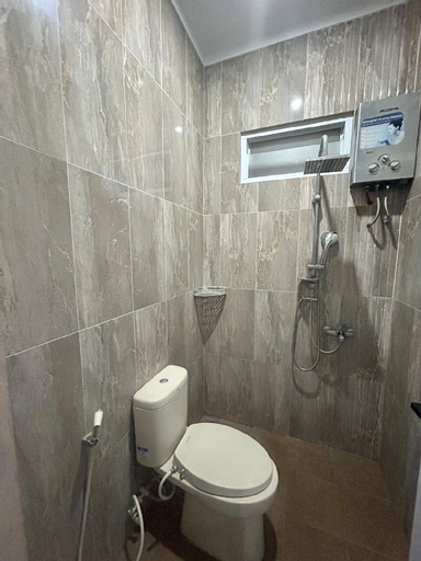 Bathroom 2, AW Kinanti Homestay, Yogyakarta