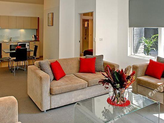 Plum Serviced Apartments North Melbourne, Melbourne
