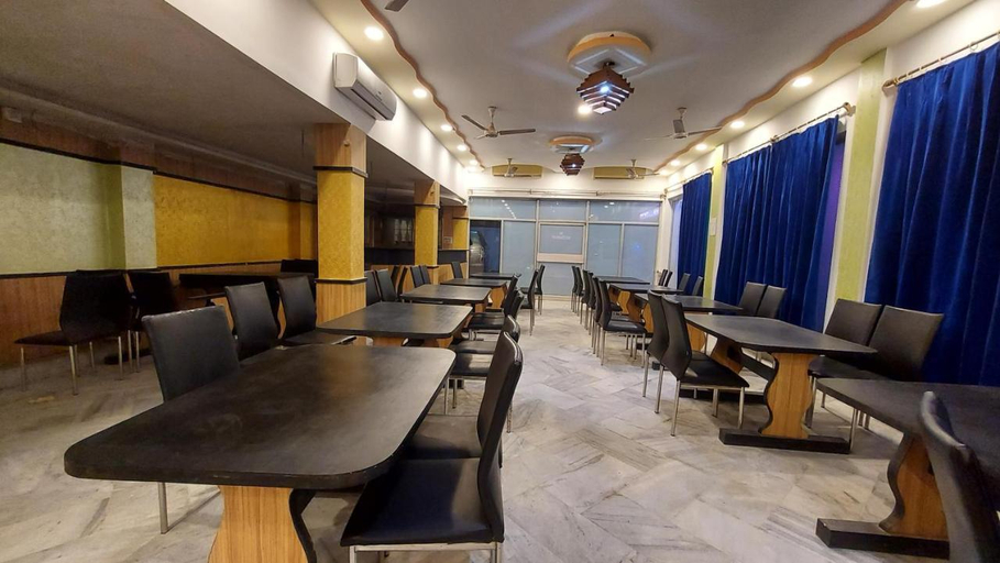 Food & Drinks 3, Hindusthan Inn - On Beach, Purba Medinipur