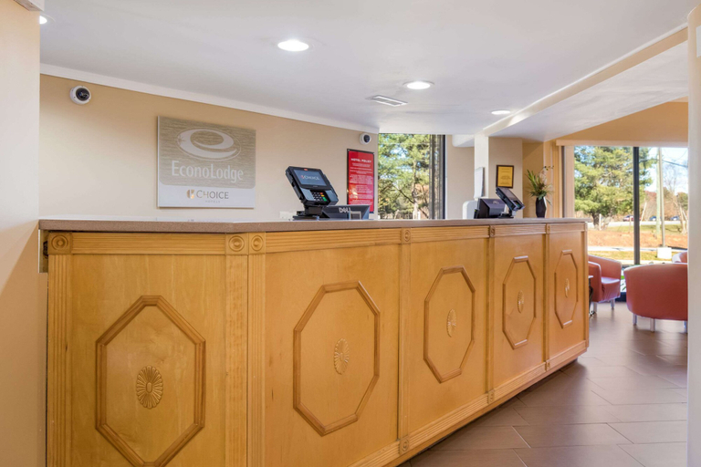 Others 1, Econo Lodge Hendersonville, Henderson