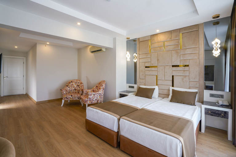 Bedroom 2, Lara Garden Hotel, Antalya