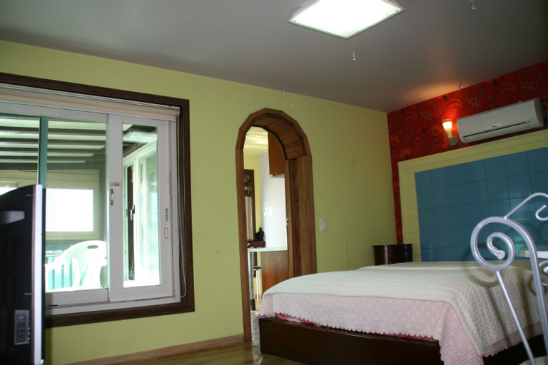 Bedroom 2, Ganghwado Mediterranean Pension, Ganghwa
