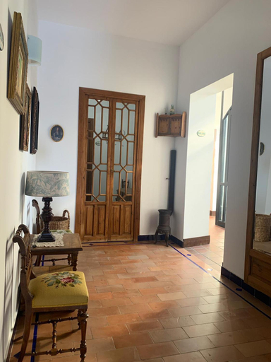 Others 5, Hotel Entreolivos, Sevilla